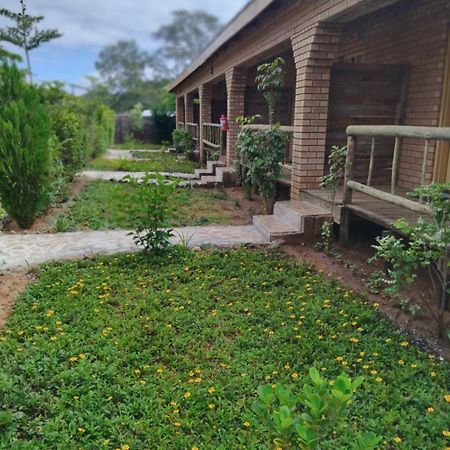 Sunshinevibe Guest House Kasane Exterior foto